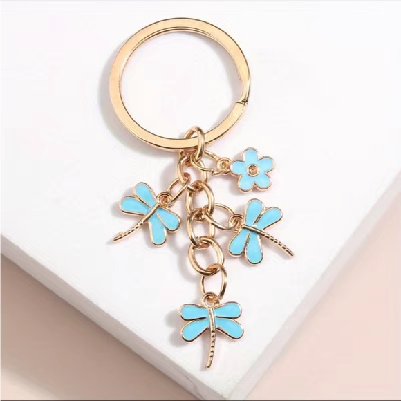 New! Baby Blue Dragonfly And Flower Keychain! - Picture 2 of 3